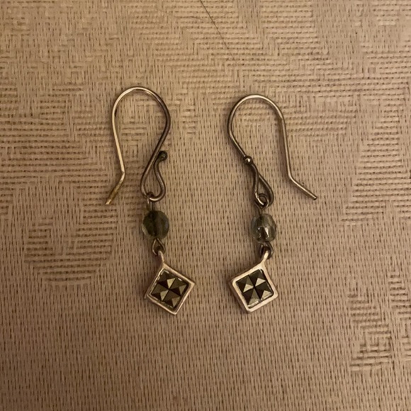 Vintage 1990s beaded pierces earrings lot, mixed metals and beads, fun designs - Picture 4 of 7